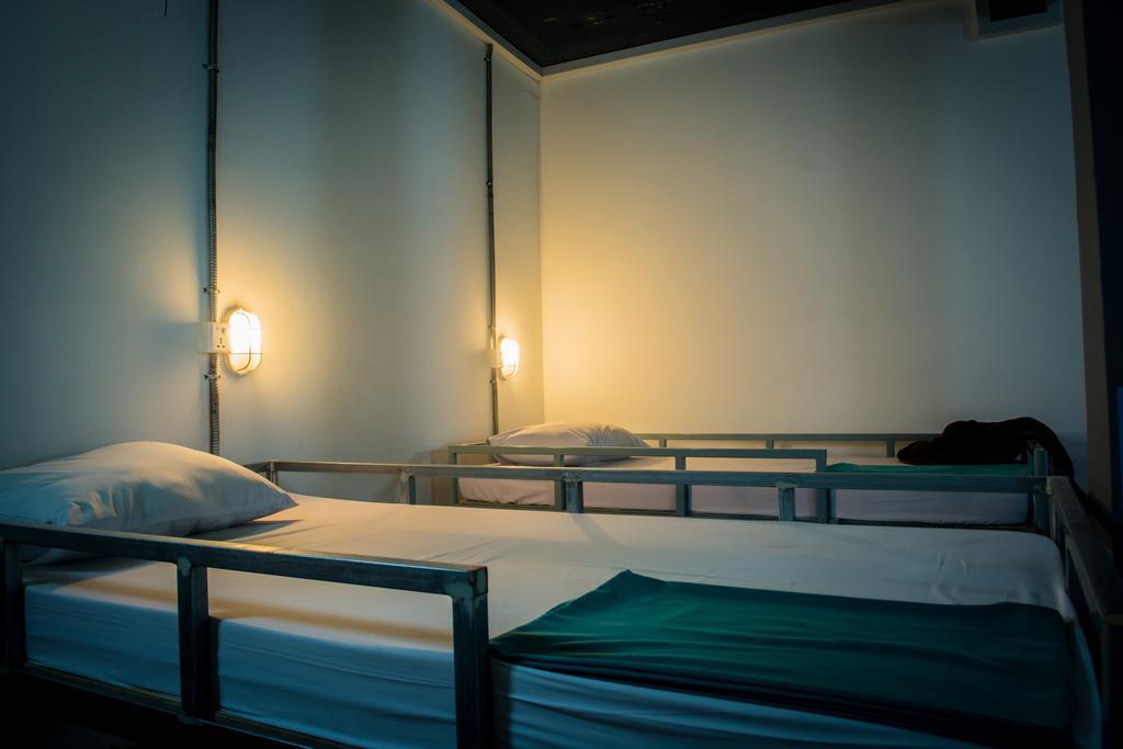 The Living Quarters Hostel 543 Siem Reap Exterior photo